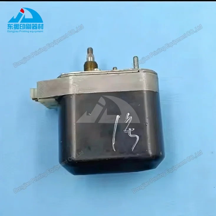 Двигатель стеклоочистителя GIP 12V 0390116050 для печатной машины KBA 105, оригинальный, лучшая цена и высокое качество
Двигатель стеклоочистителя GIP 12V 0390116050 для печатной машины KBA 105, оригинальный, лучшая цена и высокое качество