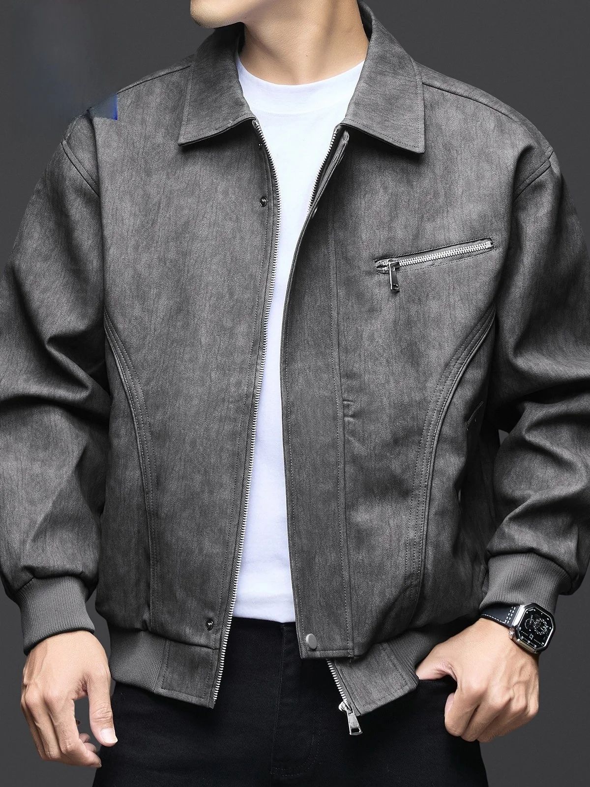 Rn американское кожаное джето в стиле ретро, мужское осенне-зимнее новое модное повседневное байкерское пальто свободного покроя с воротником
Rn американское кожаное джето в стиле ретро, мужское осенне-зимнее новое модное повседневное байкерское пальто свободного покроя с воротником