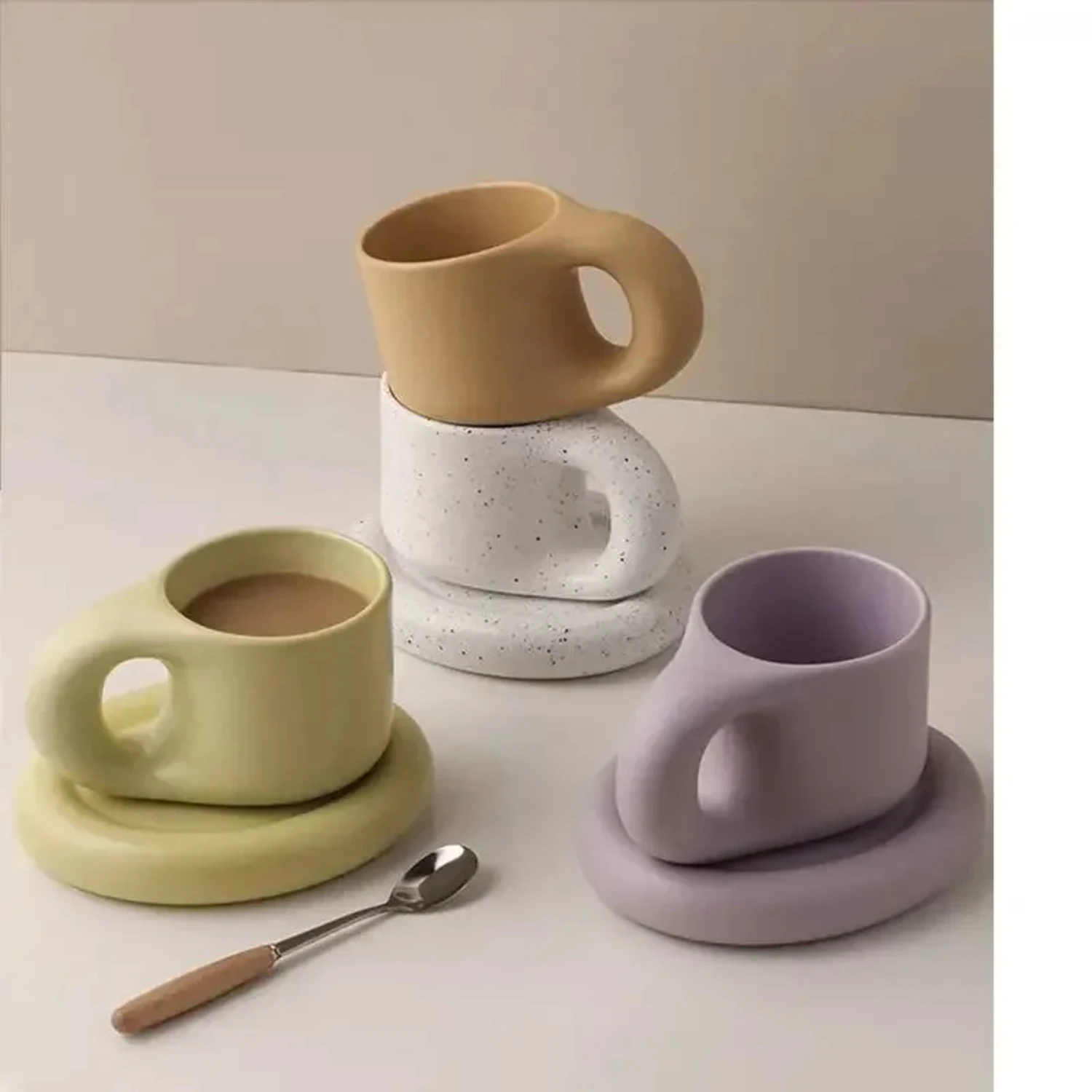 Creative Colorful Fat Ceramics Mugs with Saucer Coffee Mug Milk Tea Office Cups Drinkware The Best Birthday Gift Friends
Creative Colorful Fat Ceramics Mugs with Saucer Coffee Mug Milk Tea Office Cups Drinkware The Best Birthday Gift Friends