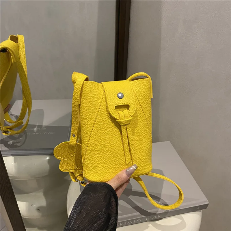2025 Trendy Mini Bucket Bag Fashionable Crossbody Phone Purse for Women Viral Shoulder Bag Stylish Versatile Small Handbag 
2025 Trendy Mini Bucket Bag Fashionable Crossbody Phone Purse for Women Viral Shoulder Bag Stylish Versatile Small Handbag