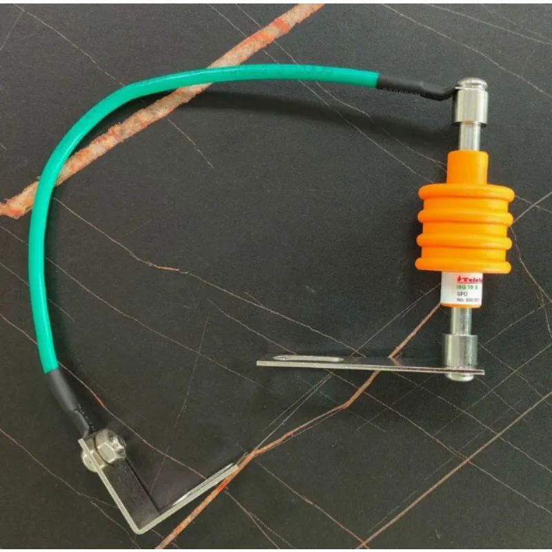 100kA Isolating Spark Gap SPD Grounding Device, ISG 10S Lightning Equipotential Bonding
100kA Isolating Spark Gap SPD Grounding Device, ISG 10S Lightning Equipotential Bonding