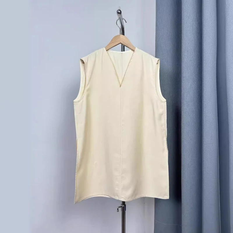 25 year sleeveless linen blend casual loose V-neck vintage style side slit slimming versatile T-shirt
25 year sleeveless linen blend casual loose V-neck vintage style side slit slimming versatile T-shirt