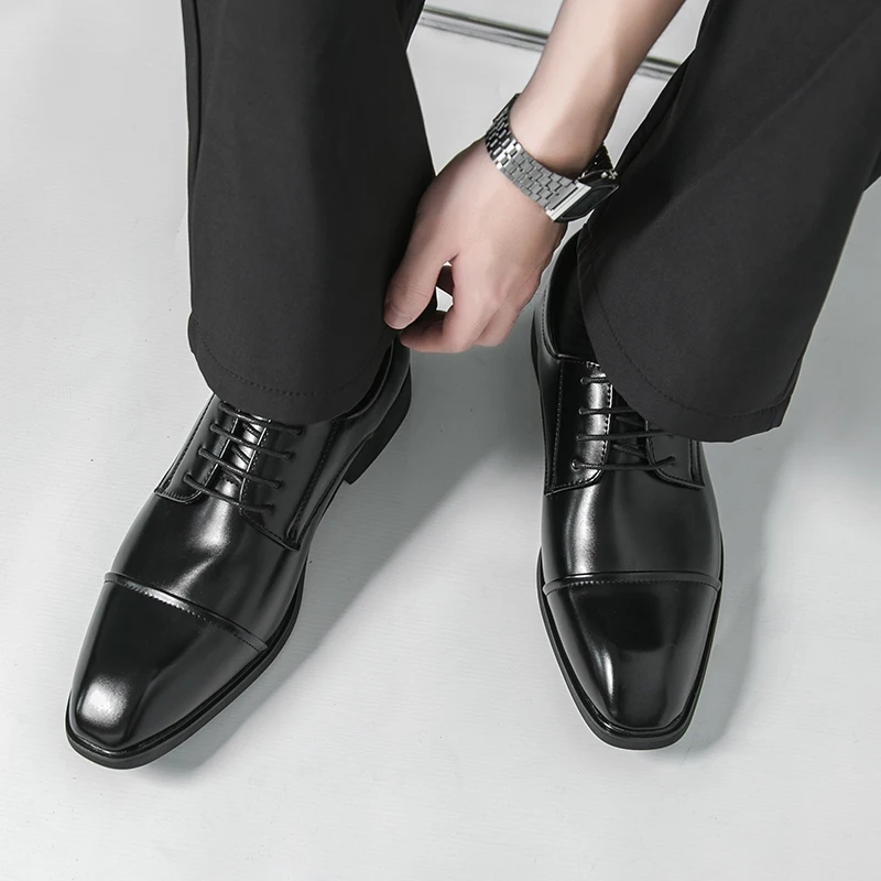 Spring New Men's Breathable Oxford Shoes 2026 High Quality Men's Comfortable Business Dress Shoes Lace Up Low Cut Leather Shoes
Spring New Men's Breathable Oxford Shoes 2026 High Quality Men's Comfortable Business Dress Shoes Lace Up Low Cut Leather Shoes