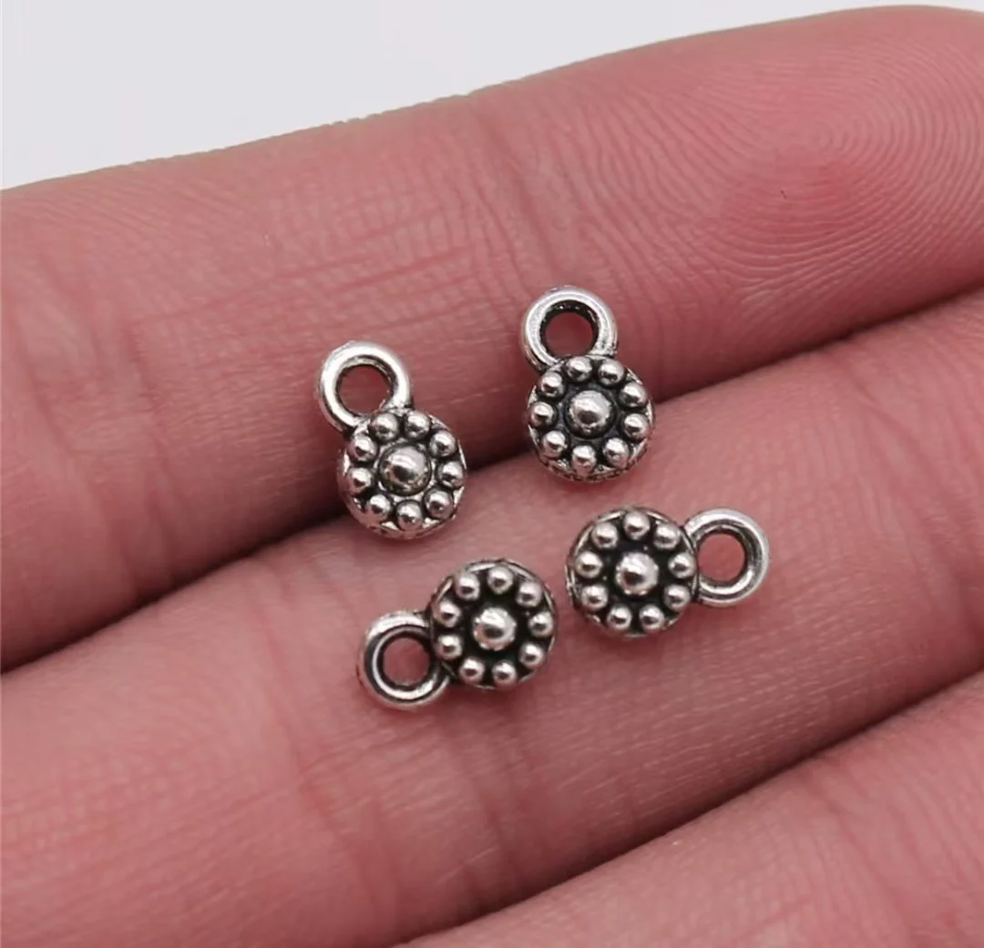 80pcs 5x9mm Zinc alloy metal tibetan silver plated charm T0368 for jewelry making
80pcs 5x9mm Zinc alloy metal tibetan silver plated charm T0368 for jewelry making