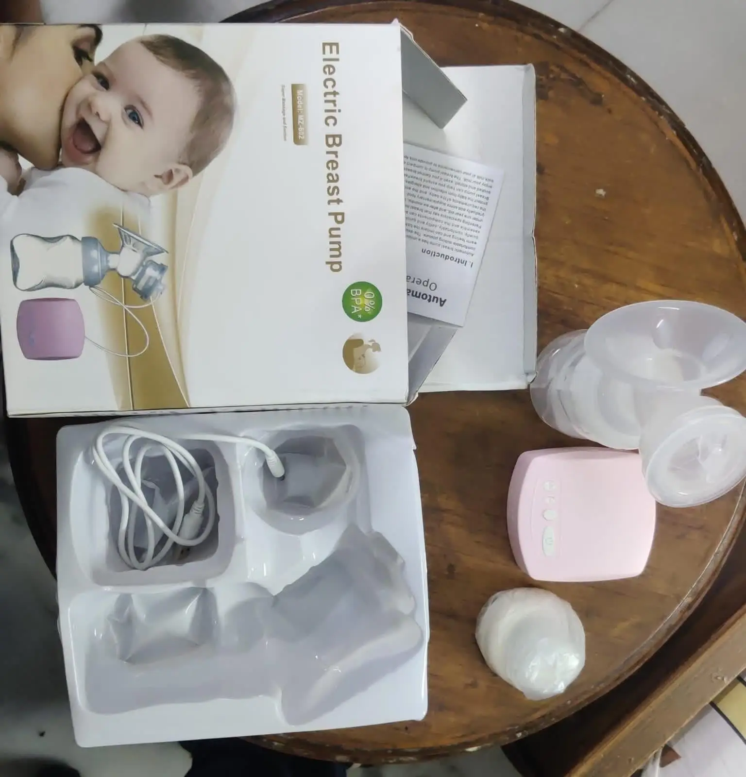 Hot Selling Silicone Milk Collector Electric Breast Pump with Baby Feeding Bottle
Hot Selling Silicone Milk Collector Electric Breast Pump with Baby Feeding Bottle