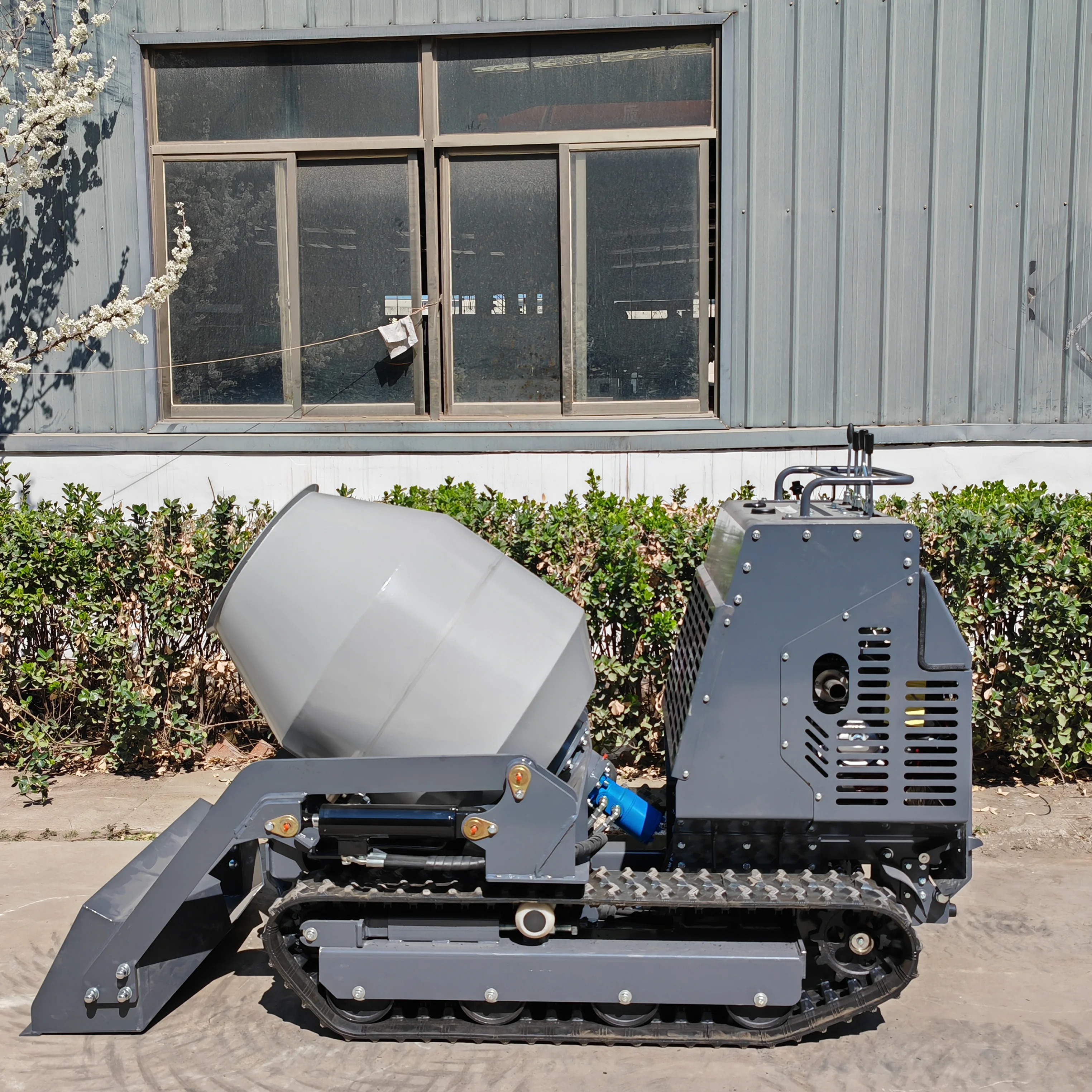 Construction Machinery Self Loading Mobile Concrete Mixer Truck for Sale
Construction Machinery Self Loading Mobile Concrete Mixer Truck for Sale