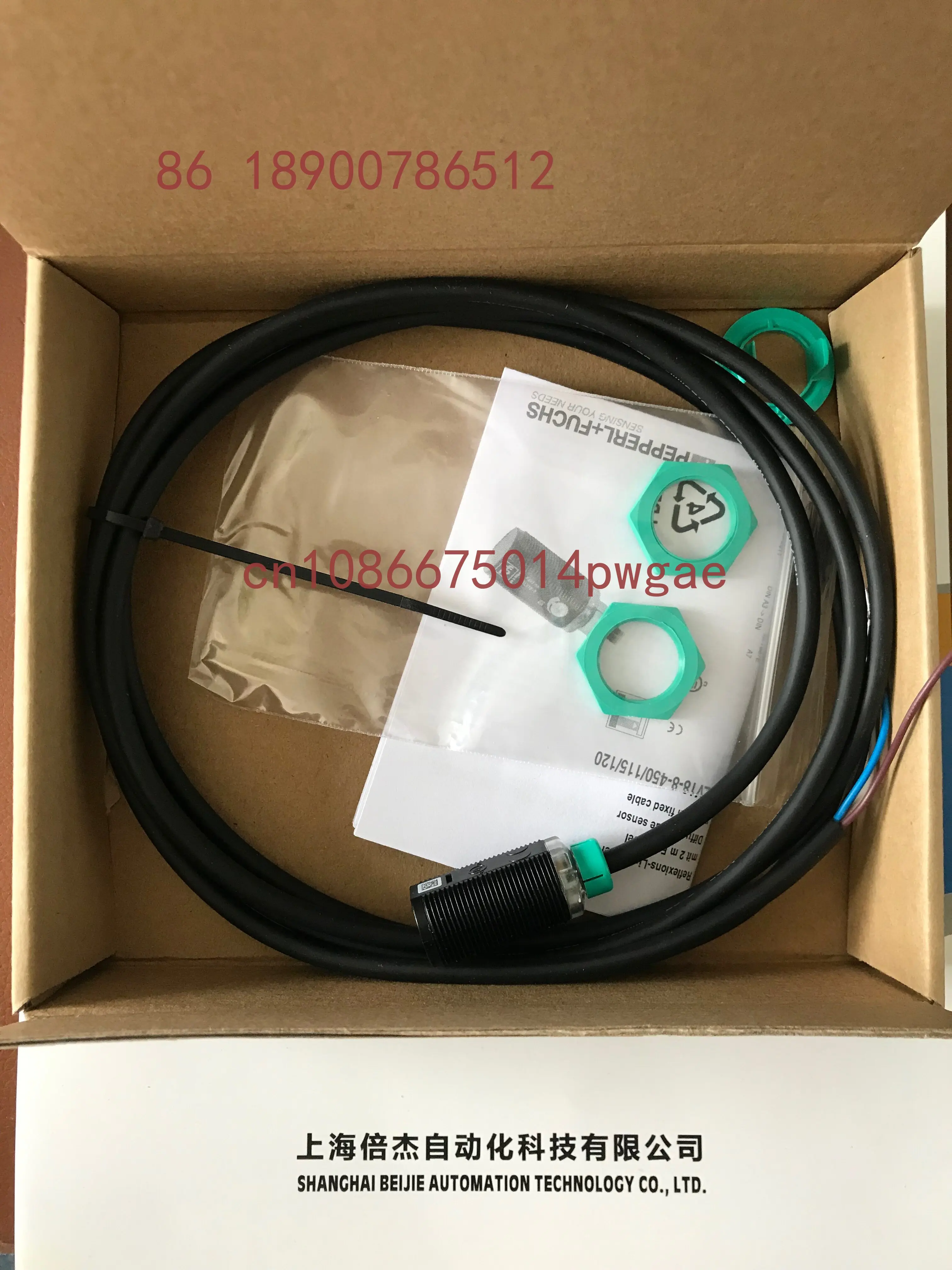 Pepperl + Fuchs GLV18-8-450/115/120 diffuse reflection sensor is brand new and original.
Pepperl + Fuchs GLV18-8-450/115/120 diffuse reflection sensor is brand new and original.