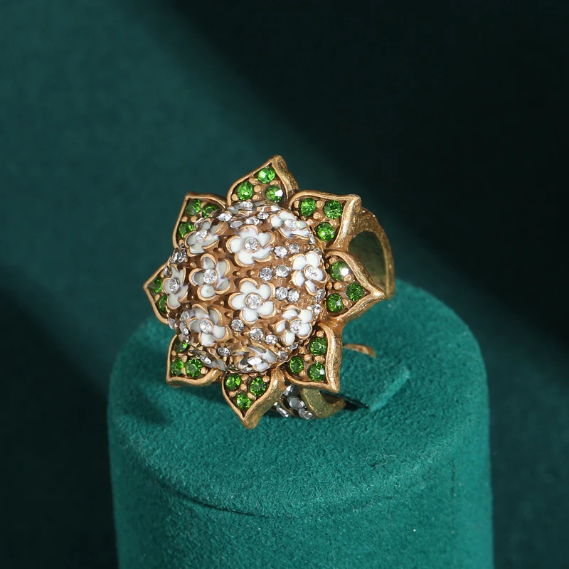 Luxury Gold Color Woman Sunflower Flower Ring Adjustable Rhinestones Jewellery Vintage Gift Antique Jewelry Korean Designer 2025
Luxury Gold Color Woman Sunflower Flower Ring Adjustable Rhinestones Jewellery Vintage Gift Antique Jewelry Korean Designer 2025