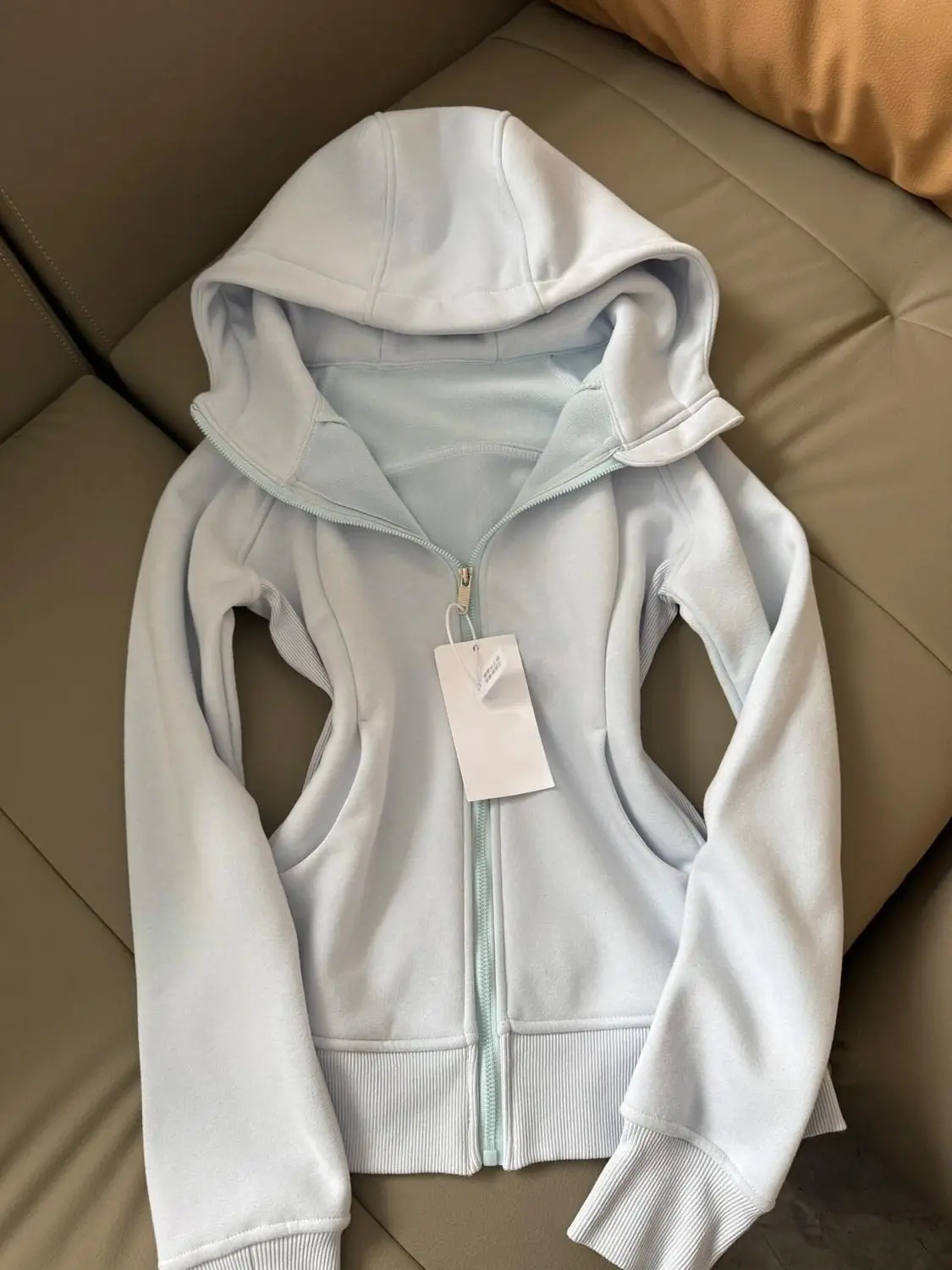 American Style Thickened Fleece Hoodie Cardigan Women's Yoga Top Jacket Breathable Long Sleeve Zipper Design Slim Fit Waist S...
American Style Thickened Fleece Hoodie Cardigan Women's Yoga Top Jacket Breathable Long Sleeve Zipper Design Slim Fit Waist S...