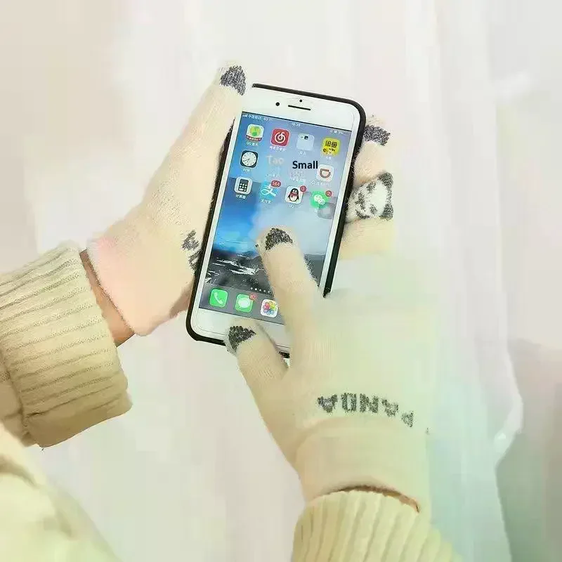 Women's Autumn Winter Warm Cycling Full Finger Gloves With Plush And Thickened Heart-Shaped Bear Touch Screen Gloves
Women's Autumn Winter Warm Cycling Full Finger Gloves With Plush And Thickened Heart-Shaped Bear Touch Screen Gloves