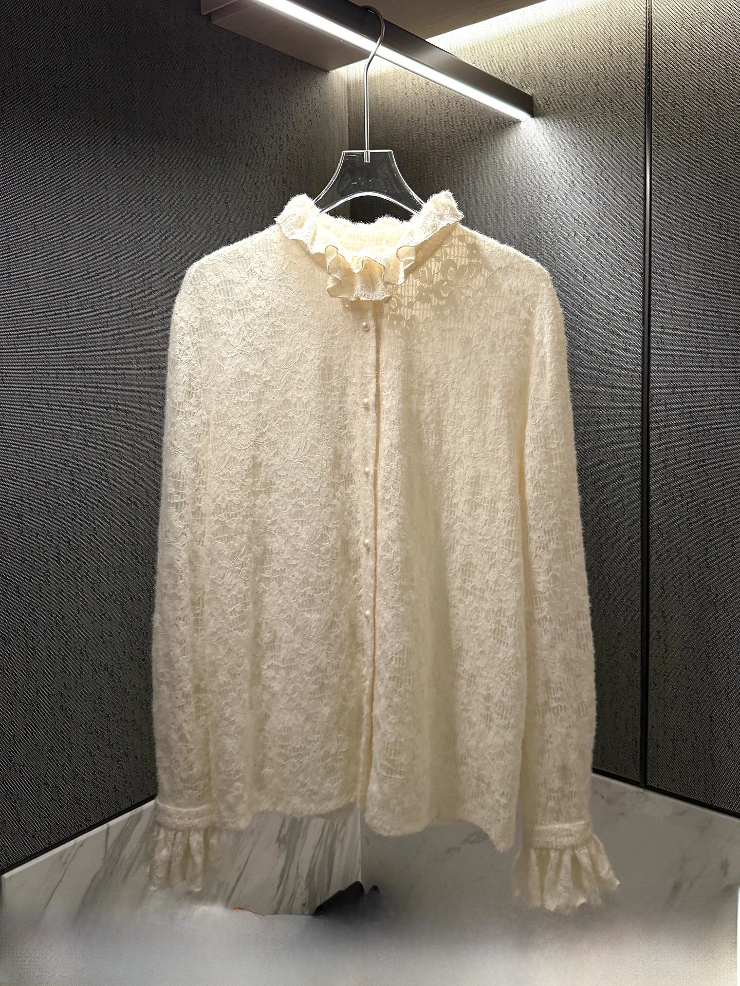 Kun Heavy Industry Mesh Lace Shirt Women's Spring Elegant High-End Feeling Top New Style Casual Style Slim Fit Long Sleeve
Kun Heavy Industry Mesh Lace Shirt Women's Spring Elegant High-End Feeling Top New Style Casual Style Slim Fit Long Sleeve