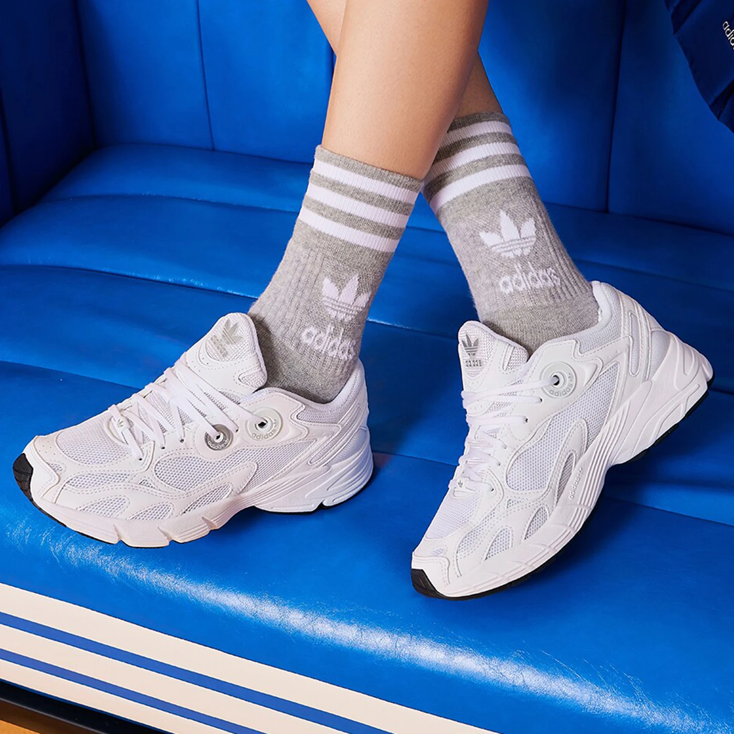 Оригинальные женские повседневные туфли adidas Astir в стиле ретро с сеткой IE9887
Оригинальные женские повседневные туфли adidas Astir в стиле ретро с сеткой IE9887