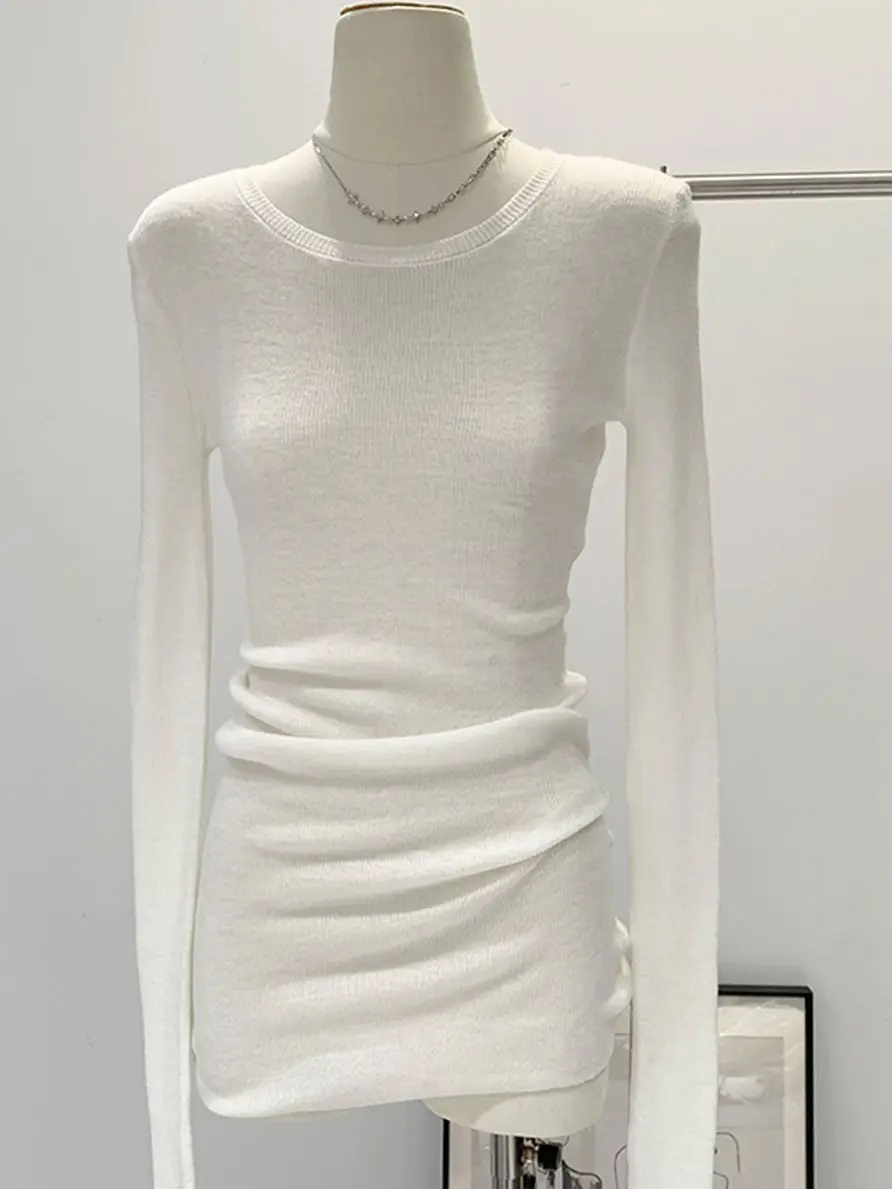 Autumn New Style Women's Knitted Wool Blend Slim Fit Midi Top Pure Color High End Feeling White Base Layer Inner Wear Shirt
Autumn New Style Women's Knitted Wool Blend Slim Fit Midi Top Pure Color High End Feeling White Base Layer Inner Wear Shirt