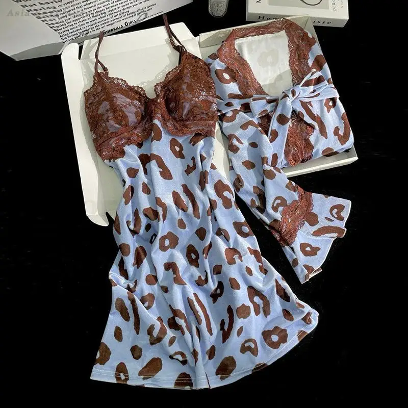 Leopard Print Velvet Nighty&Robe Set Sexy Patchwork Lace Lingerie Sleepwear Autumn New Velour Bathrobe Kimono Gown Home Wear
Leopard Print Velvet Nighty&Robe Set Sexy Patchwork Lace Lingerie Sleepwear Autumn New Velour Bathrobe Kimono Gown Home Wear