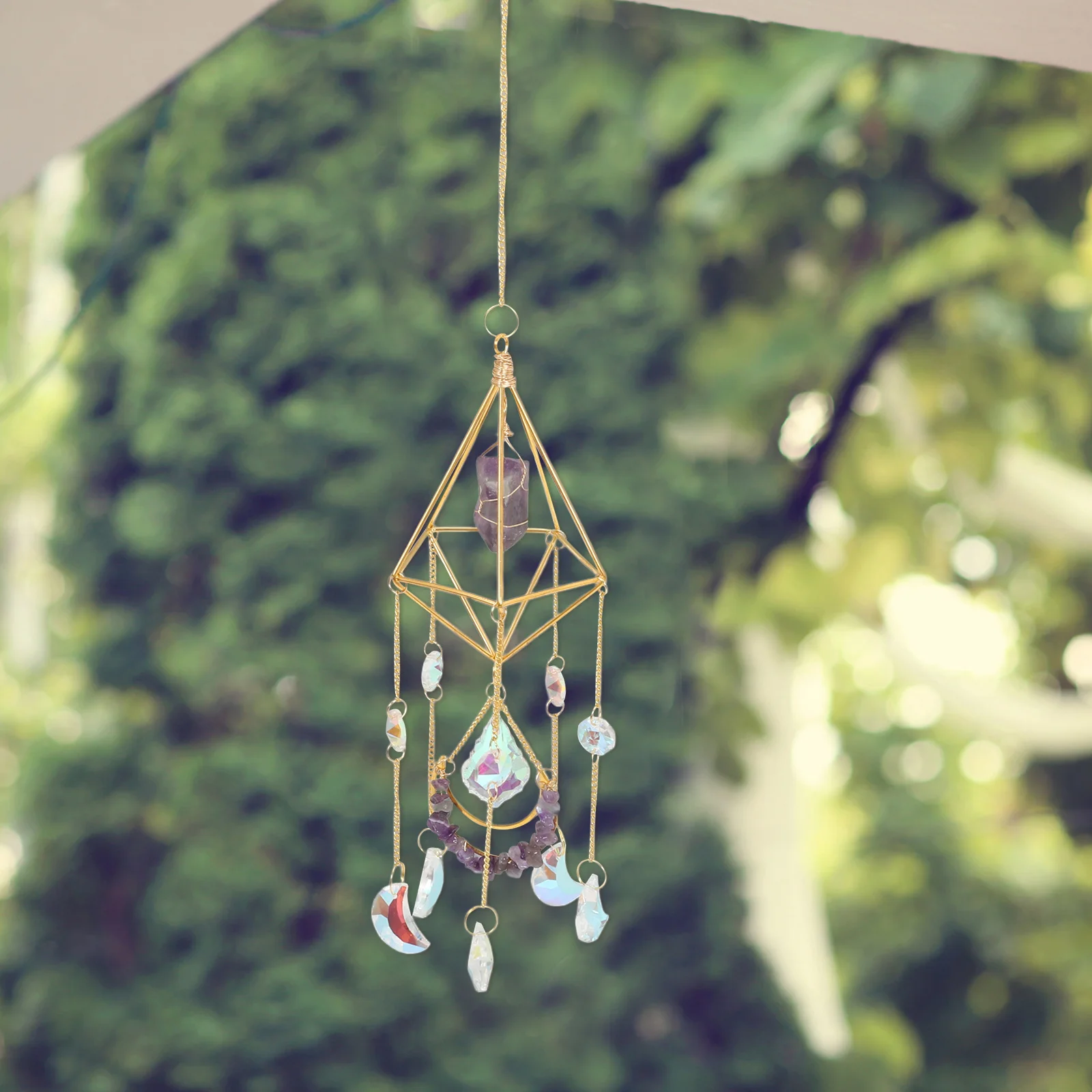 Crystal Sun Catcher Indoor Window Decor Hanging Wind Chime for Garden Decoration Prism Pendant Hanging Decoration
Crystal Sun Catcher Indoor Window Decor Hanging Wind Chime for Garden Decoration Prism Pendant Hanging Decoration