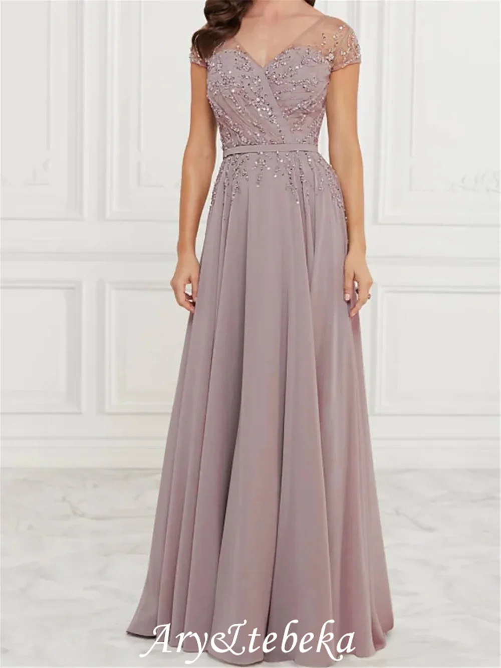 A-Line Mother of the Bride Dress Elegant V Neck Floor Length Chiffon Lace Sleeveless with Pleats Sequin
A-Line Mother of the Bride Dress Elegant V Neck Floor Length Chiffon Lace Sleeveless with Pleats Sequin