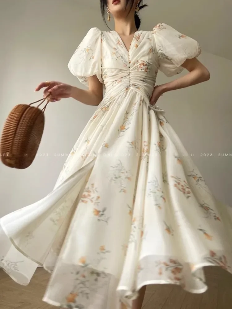 Summer New French Floral V Neck Midi Dress for Women Elegant Princess Runway Evering Party Vestidos Korean Casual Clothing
Summer New French Floral V Neck Midi Dress for Women Elegant Princess Runway Evering Party Vestidos Korean Casual Clothing