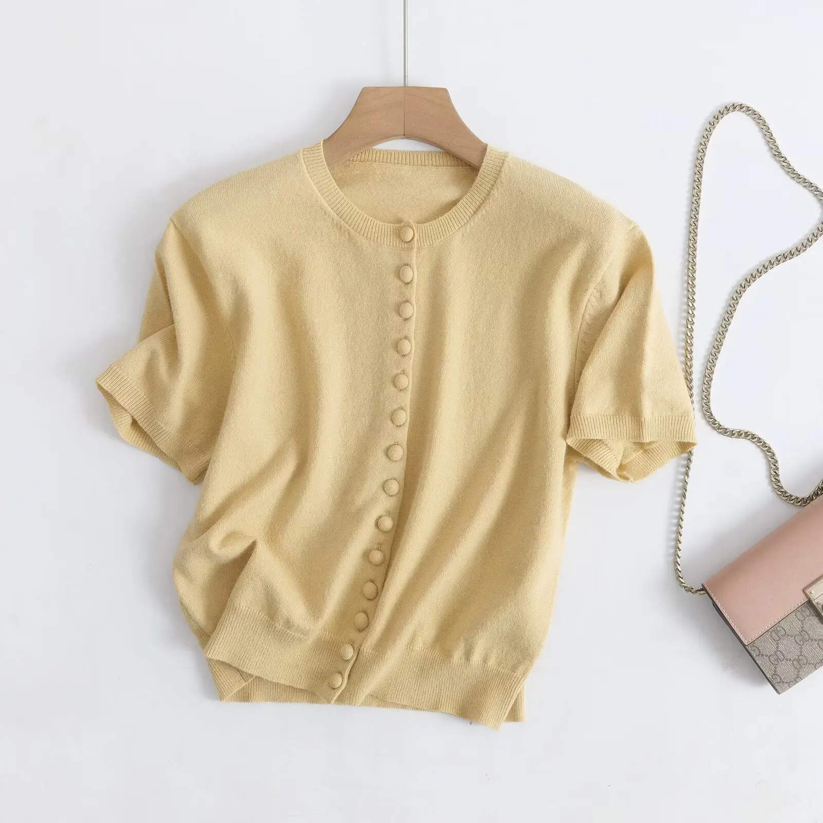 Withered 2026 Fashion Lazy Style Solid Color Knitted Cardigan Versatile Round Neck Short Sleeve Sweater Women's Sweater Knitwear
Withered 2026 Fashion Lazy Style Solid Color Knitted Cardigan Versatile Round Neck Short Sleeve Sweater Women's Sweater Knitwear