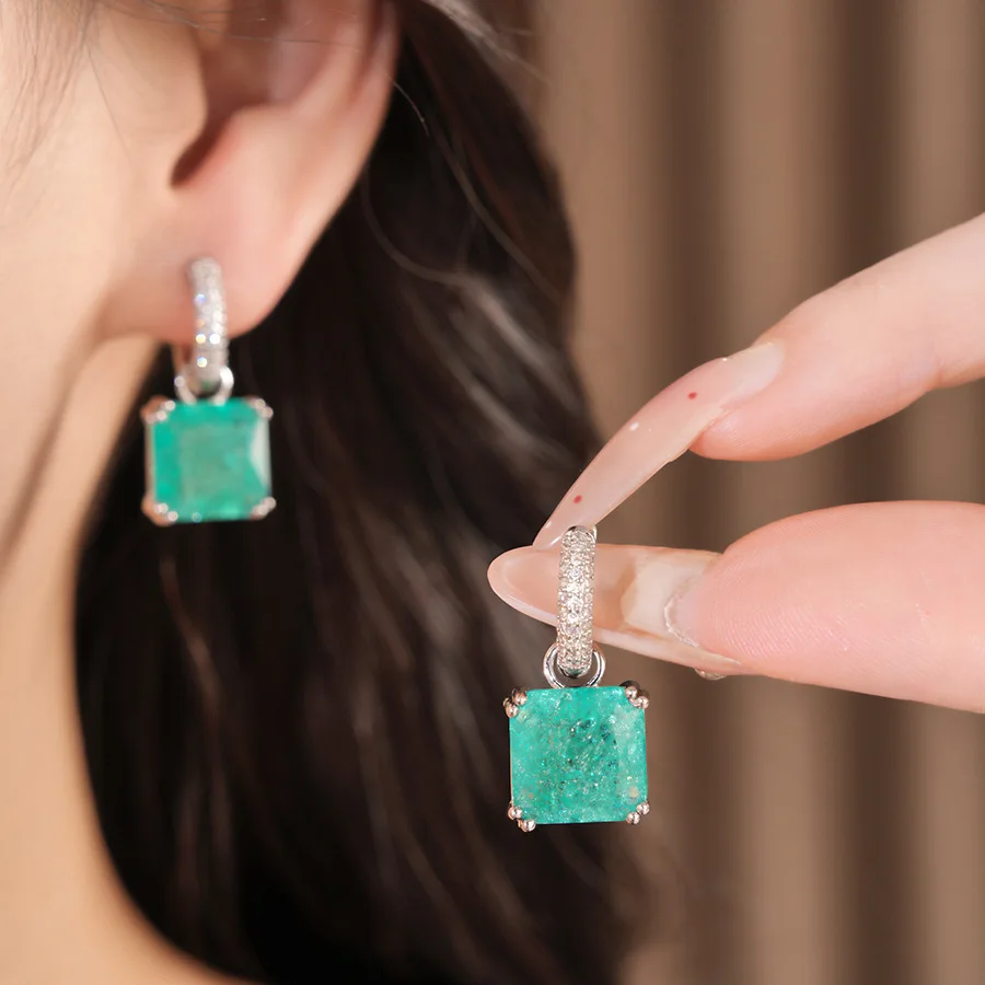 Square Green Color Cubic Zirconia Hoop Earrings for Women Girls Luxury Circle Ear Buckles Charms Jewelry Party Wedding Gifts
Square Green Color Cubic Zirconia Hoop Earrings for Women Girls Luxury Circle Ear Buckles Charms Jewelry Party Wedding Gifts