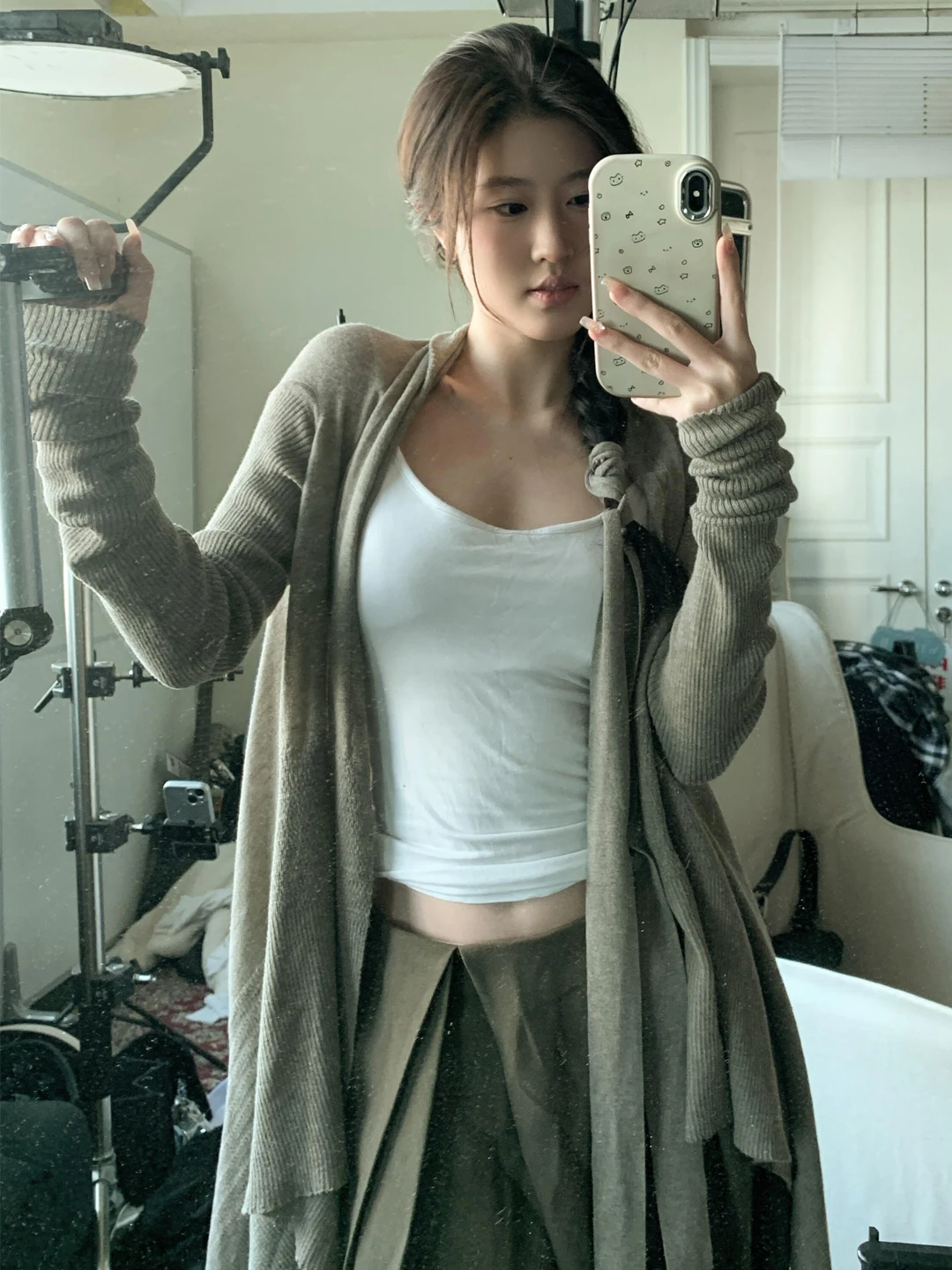 Casual Loose Fit Three-Piece Set Irregular Open Cardigan Floor-Length Pants High Waist Polyester Fiber Spring Fashion Ensemble
Casual Loose Fit Three-Piece Set Irregular Open Cardigan Floor-Length Pants High Waist Polyester Fiber Spring Fashion Ensemble