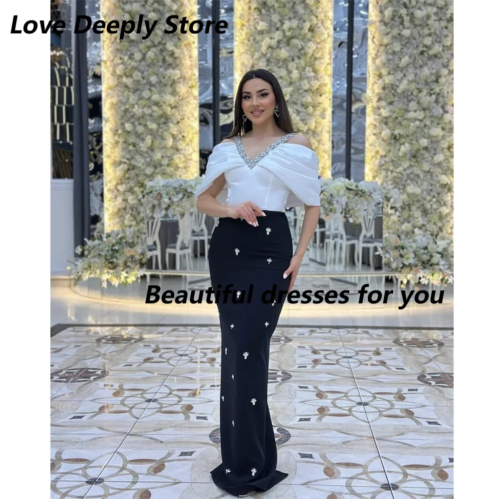 Luxury Crystals Prom Dress Customized Off Shoulder V-Neck Floor-Length Straight Saudi Arab Evening Dresses Special Events Gala
Luxury Crystals Prom Dress Customized Off Shoulder V-Neck Floor-Length Straight Saudi Arab Evening Dresses Special Events Gala