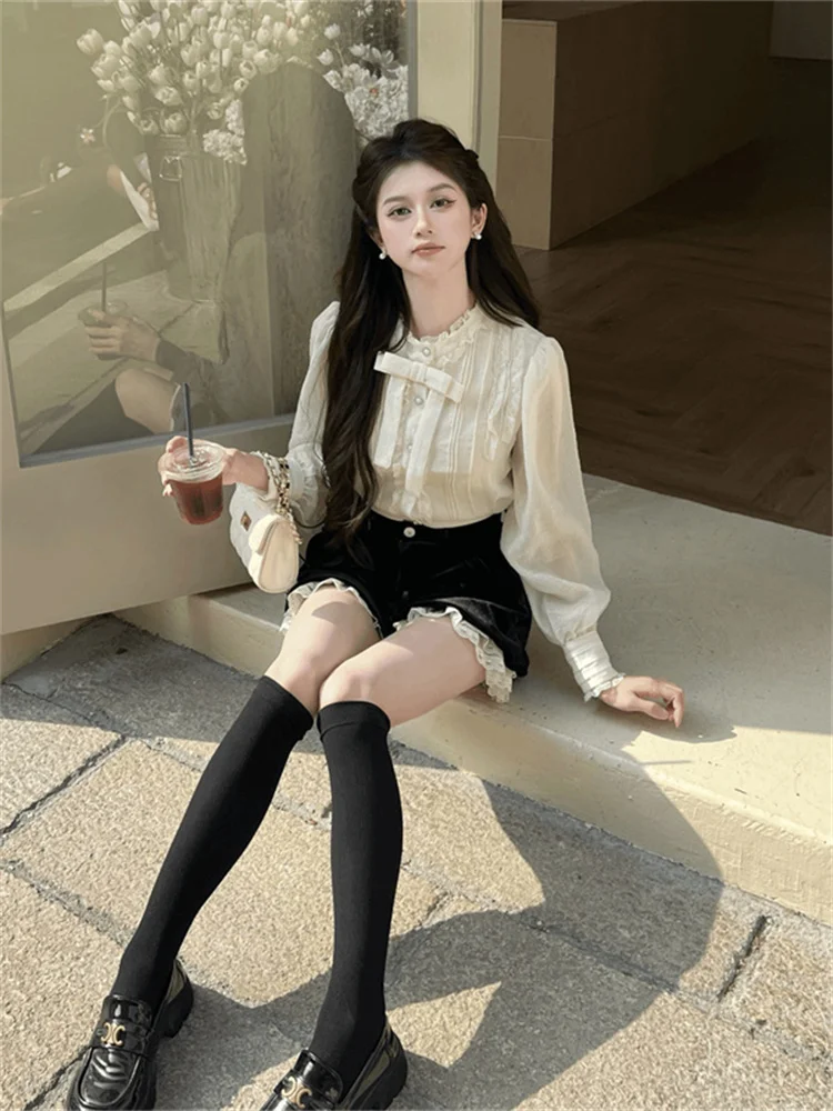 Women's Lace Shirt And Black Skirt Set with Knot Chic Fashionable Two-Piece Suit for Casual And Workwear
Women's Lace Shirt And Black Skirt Set with Knot Chic Fashionable Two-Piece Suit for Casual And Workwear