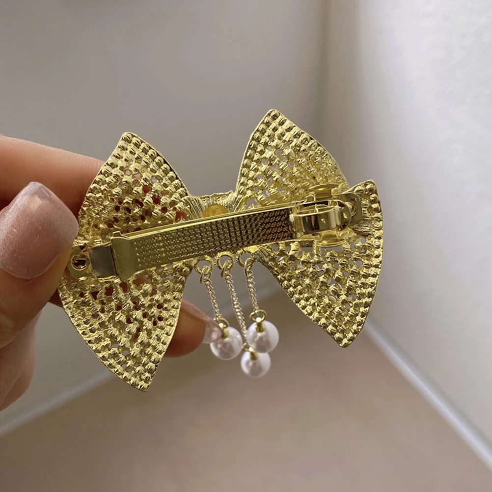 Spring Pearl Decor For Women Golden White Lightweight Party Use Rhinestone Hair Clip Bow Spring Clip Hair
Spring Pearl Decor For Women Golden White Lightweight Party Use Rhinestone Hair Clip Bow Spring Clip Hair