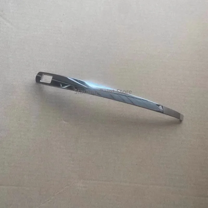 Подходит для Bentley Continental GT Flying Spur, покрывающая полоса наружной ручки
Подходит для Bentley Continental GT Flying Spur, покрывающая полоса наружной ручки