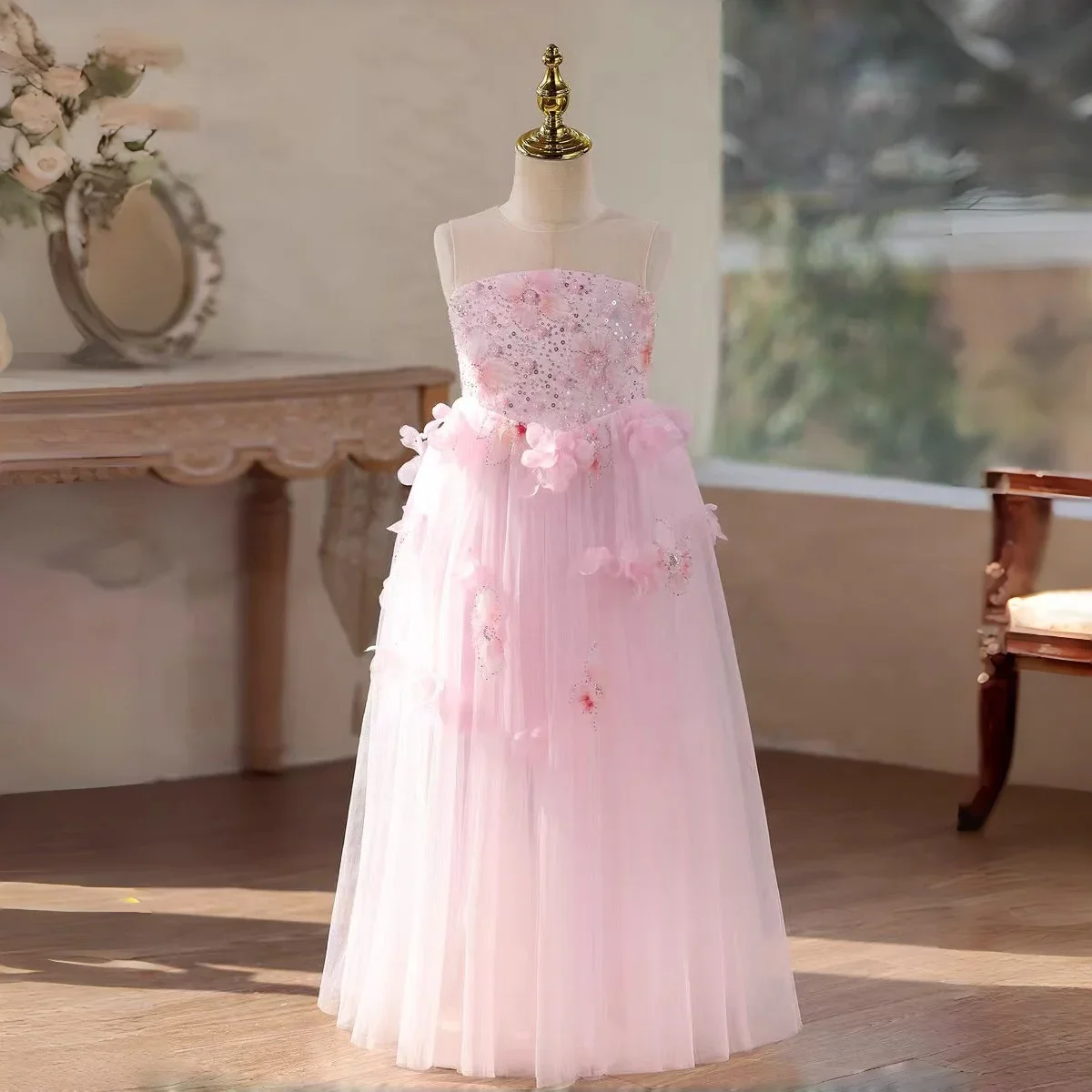 Custom JDY High Sleeveless 3D Flower Tulle Flower Girl Dress Wedding Party Gown Birthday Party Dress Kids Pageant Dress فساتين ا
Custom JDY High Sleeveless 3D Flower Tulle Flower Girl Dress Wedding Party Gown Birthday Party Dress Kids Pageant Dress فساتين ا
