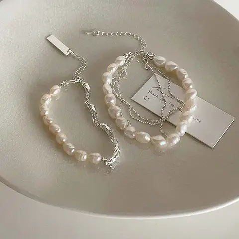 Vintage White Imitation Pearl Chain Bracelet for Women Elegant Metal Multi Layers Beaded Chain Bracelet Jewelry Birthday Gift