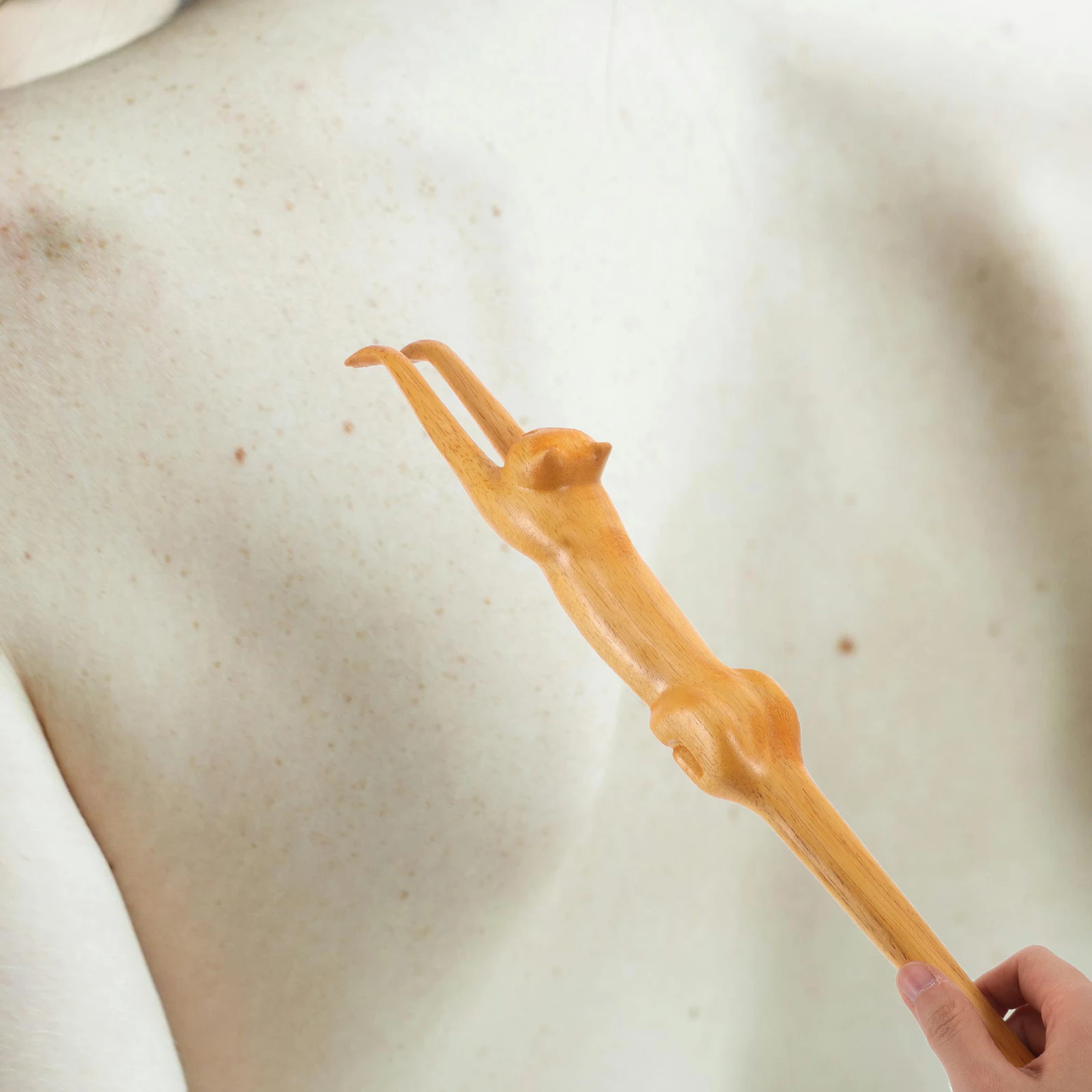 Wooden Handle Itch Scratcher Brown Bamboo Back Massage Tool Cat Shape for Back Scratchers Adults Multi Function Body Tool
Wooden Handle Itch Scratcher Brown Bamboo Back Massage Tool Cat Shape for Back Scratchers Adults Multi Function Body Tool