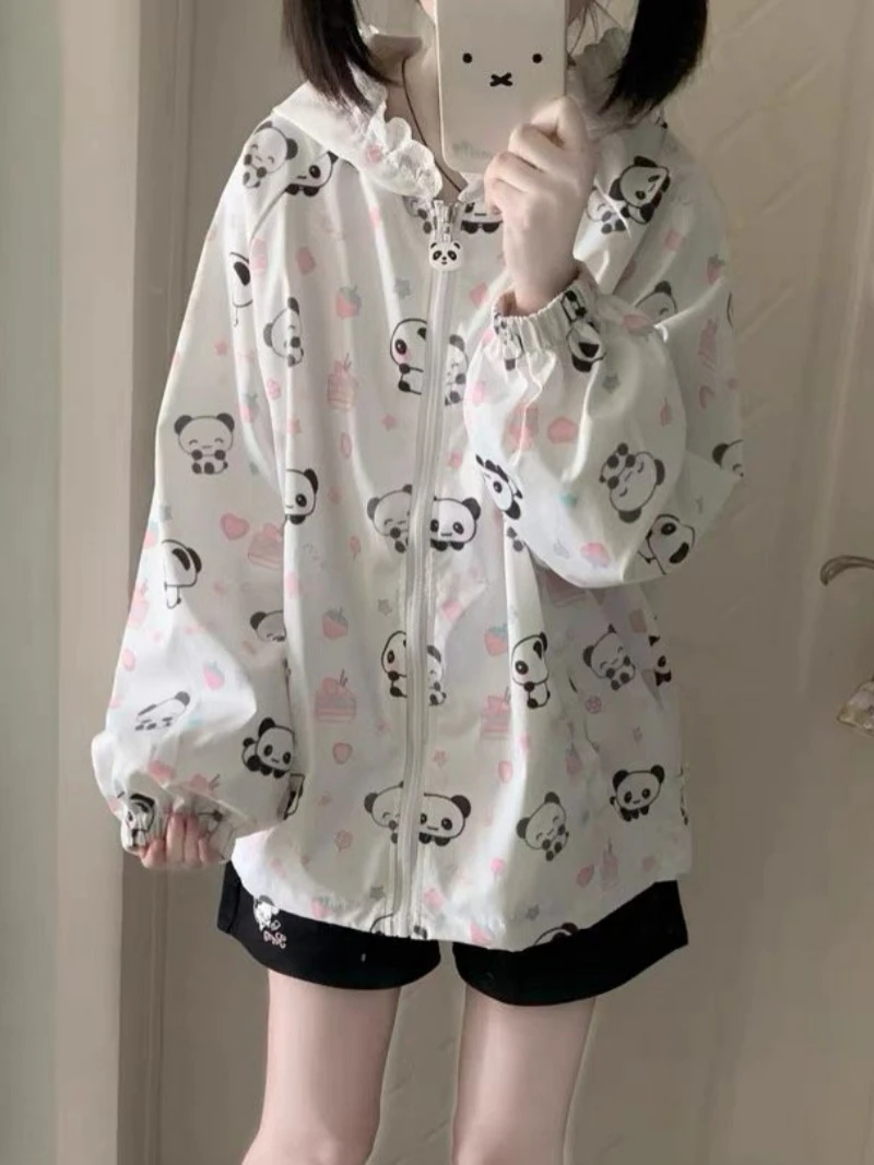 Весенне-летняя тонкая куртка в стиле каваи для женщин, с милым принтом панды и кролика, с длинными рукавами, для защиты от солнца, на молнии, топы с длинными рукавами для женщин
Весенне-летняя тонкая куртка в стиле каваи для женщин, с милым принтом панды и кролика, с длинными рукавами, для защиты от солнца, на молнии, топы с длинными рукавами для женщин