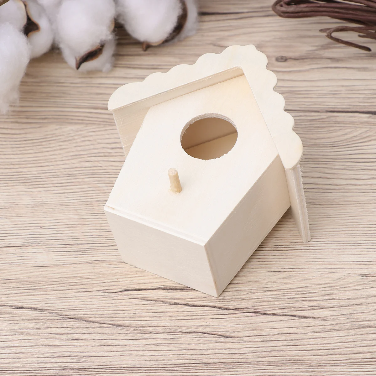 Birdcage Solid Wood Roof Small Medium Bird House Outdoor Decoration Ornamental Bird Nest Pet Breeding Hatching Box
Birdcage Solid Wood Roof Small Medium Bird House Outdoor Decoration Ornamental Bird Nest Pet Breeding Hatching Box