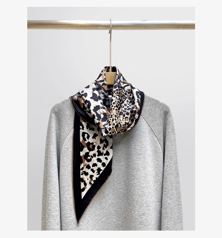 100% Nature Silk Scarf for Women Accessories 2026 Chic Animal Leopard Print Triangle Scarf Neck Scarves Women's Brand Shawl
100% Nature Silk Scarf for Women Accessories 2026 Chic Animal Leopard Print Triangle Scarf Neck Scarves Women's Brand Shawl