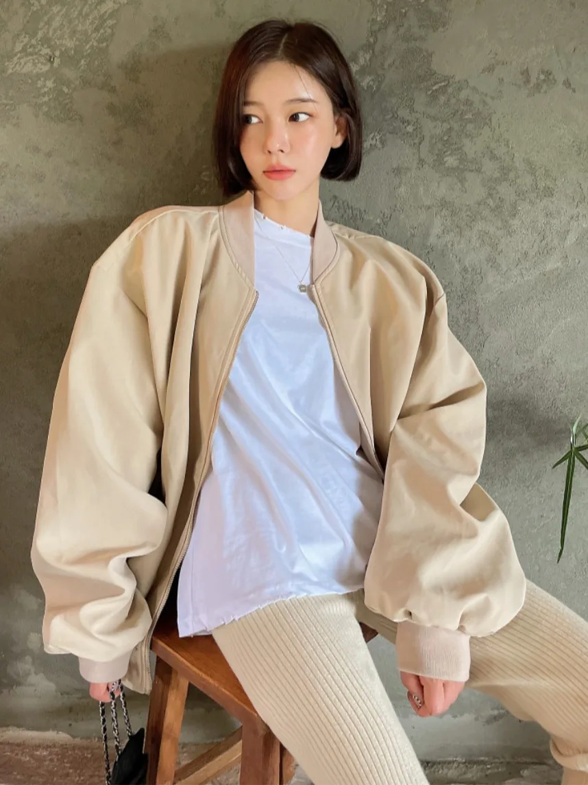 Retro Workwear Jaet Autumn Faion Design Loose Baseball Sle Stand Collar Windbreaker Outerwear for Women All Seasons
Retro Workwear Jaet Autumn Faion Design Loose Baseball Sle Stand Collar Windbreaker Outerwear for Women All Seasons