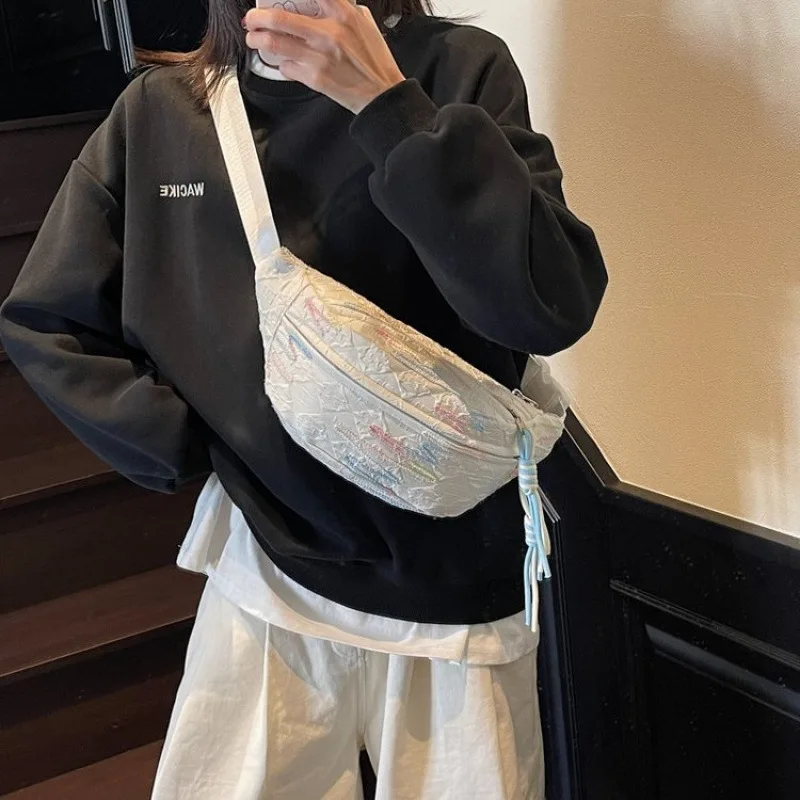 Simple Casual Ins Wind Bag Women's Small Fresh Mori Messenger Bag Sports Breast Bag Niche Student Versatile Fanny Pack
Simple Casual Ins Wind Bag Women's Small Fresh Mori Messenger Bag Sports Breast Bag Niche Student Versatile Fanny Pack