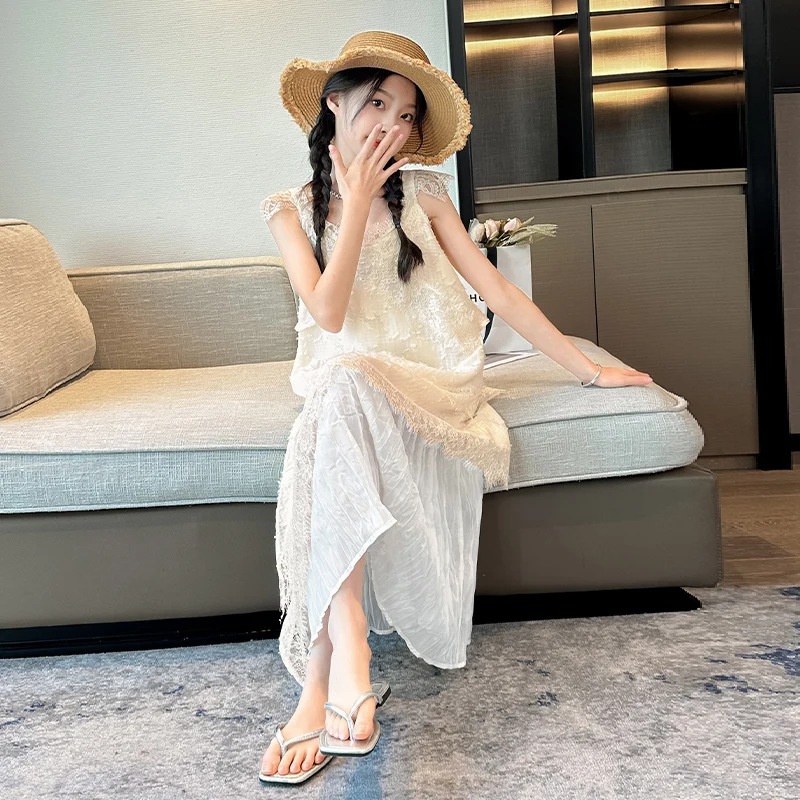 2026 Summer Girls' Long Lace Dress Children's Beach Skirt Party Sleeveless Strap Skirt Castle Princess Skirt
2026 Summer Girls' Long Lace Dress Children's Beach Skirt Party Sleeveless Strap Skirt Castle Princess Skirt