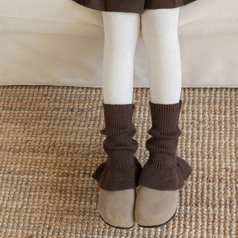 New Solid Color Leg Warmers Knitted Thickened Middle Tube Socks Horn Harajuku Hosiery Autumn and Winter
New Solid Color Leg Warmers Knitted Thickened Middle Tube Socks Horn Harajuku Hosiery Autumn and Winter