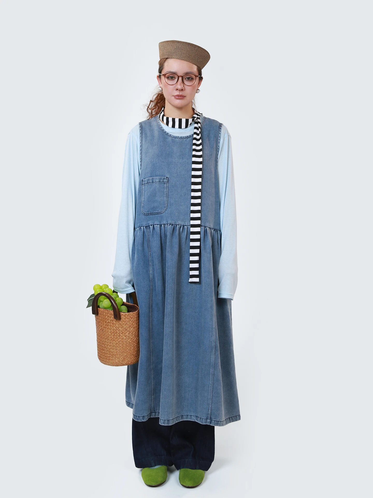 Original Summer Sleeveless Denim Vest Dress Women's Thin Loose Mid-Length Casual Versatile Skirt High Waist Breathable Soft
Original Summer Sleeveless Denim Vest Dress Women's Thin Loose Mid-Length Casual Versatile Skirt High Waist Breathable Soft