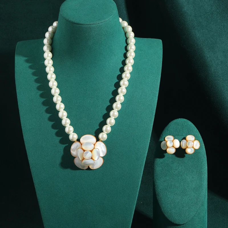 High Luxury Romantic Moonstone Pendant Vintage Jewelry Sets Flower Pearl Necklace Earring Ring Women Wedding Bride 2026 New
High Luxury Romantic Moonstone Pendant Vintage Jewelry Sets Flower Pearl Necklace Earring Ring Women Wedding Bride 2026 New
