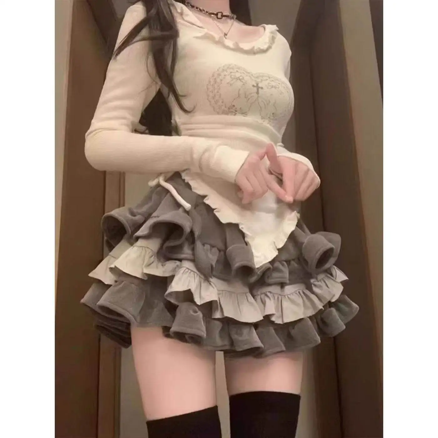 plus Size Cake Print Skirt And T-Shirt Set Women's Fashion Casual Style Long Sleeve Collar Two-Piece Suit
plus Size Cake Print Skirt And T-Shirt Set Women's Fashion Casual Style Long Sleeve Collar Two-Piece Suit