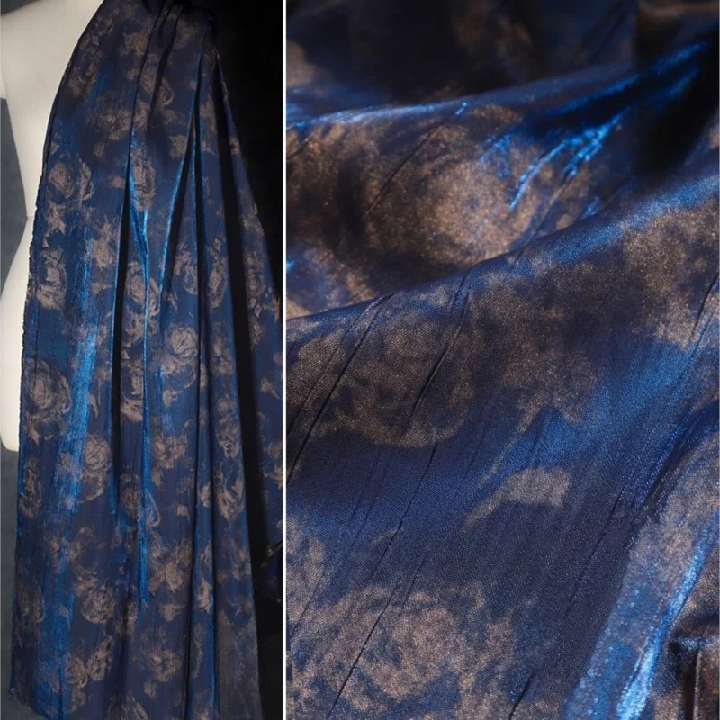 Sapphire blue pleated rose Man cotton fabric tie-dyed outerwear skirt Han clothing designer fabric
Sapphire blue pleated rose Man cotton fabric tie-dyed outerwear skirt Han clothing designer fabric