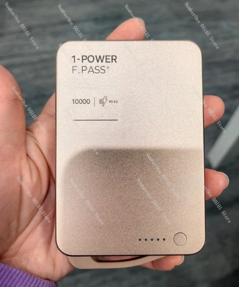 Ultra-thin power bank magnetic cable 10000/20000 mAh large capacity for Apple 17 portable power bank
Ultra-thin power bank magnetic cable 10000/20000 mAh large capacity for Apple 17 portable power bank