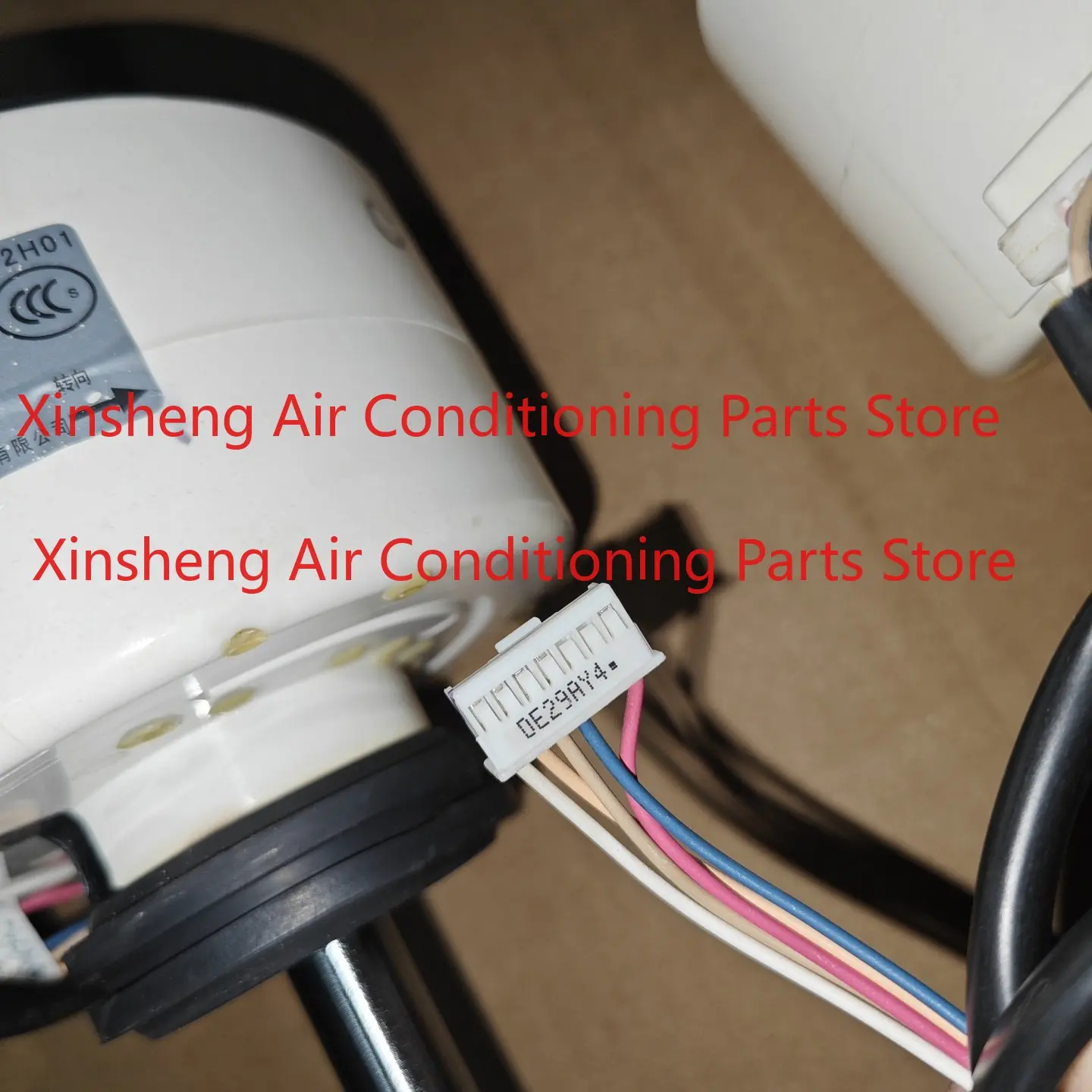 Suitable for Mitsubishi Central Air Conditioning DC Brushless Fan Motor SIC-70CW-D8114-1 SIC-70CW-D896-2
Suitable for Mitsubishi Central Air Conditioning DC Brushless Fan Motor SIC-70CW-D8114-1 SIC-70CW-D896-2