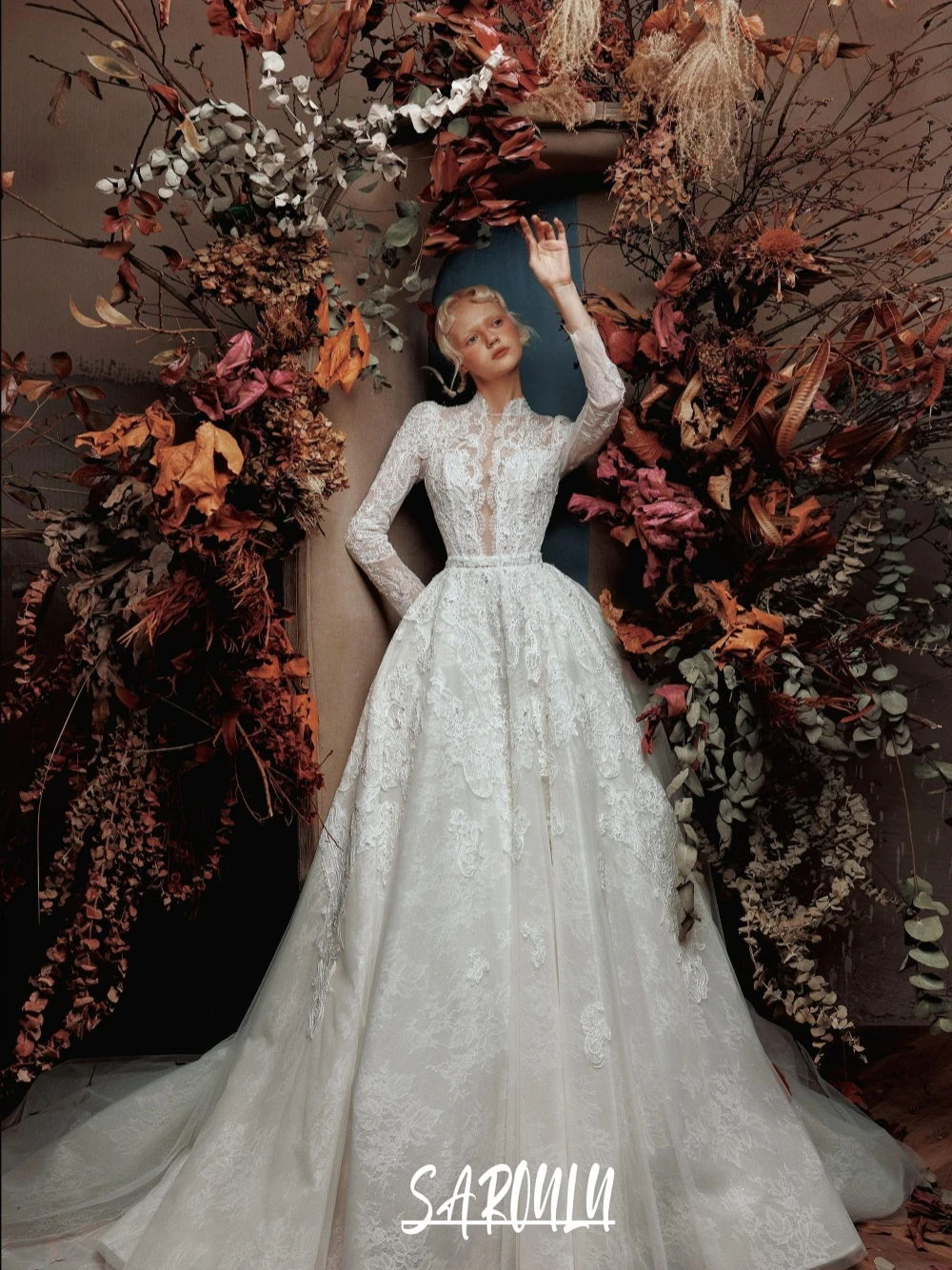 Modest High Neck Wedding Dress Romantic White Lace Bow Back A Line Bride Wear Customized Fashion Long Train Bridal Gown
Modest High Neck Wedding Dress Romantic White Lace Bow Back A Line Bride Wear Customized Fashion Long Train Bridal Gown