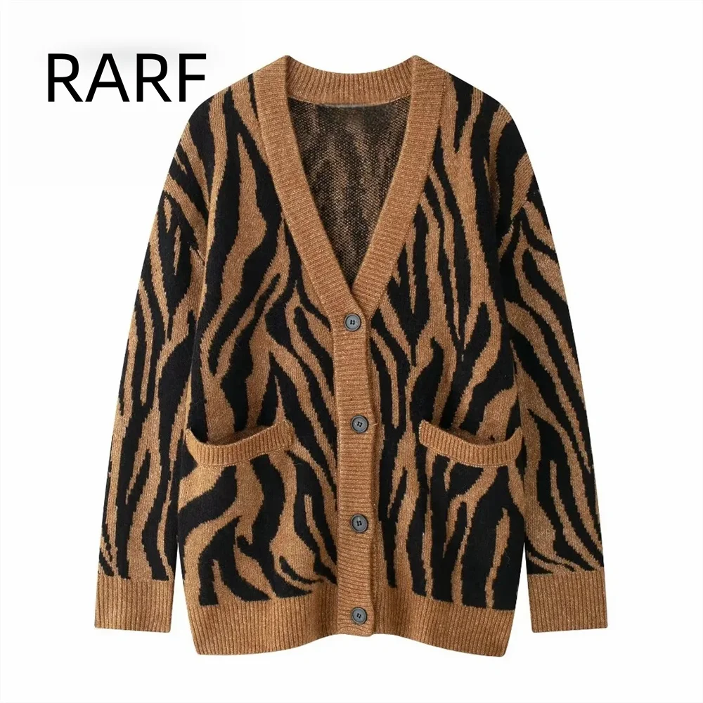 Autumn and winter new lazy style loose retro leopard print animal pattern jacquard knitted cardigan jacket for women
Autumn and winter new lazy style loose retro leopard print animal pattern jacquard knitted cardigan jacket for women