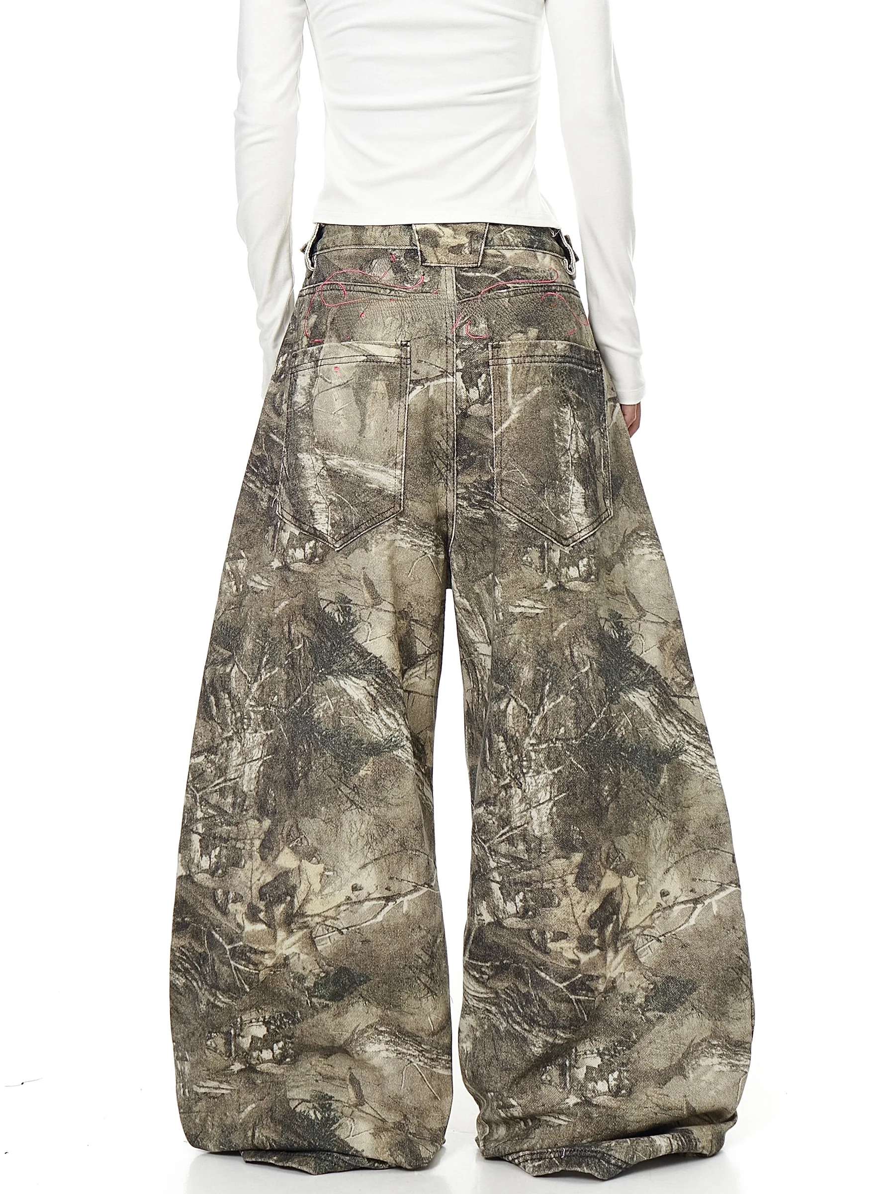 Retro American High Street Embroidered Letter Camouflage Wide Leg Jeans Men Women Design Sense Casual Long Pants
Retro American High Street Embroidered Letter Camouflage Wide Leg Jeans Men Women Design Sense Casual Long Pants
