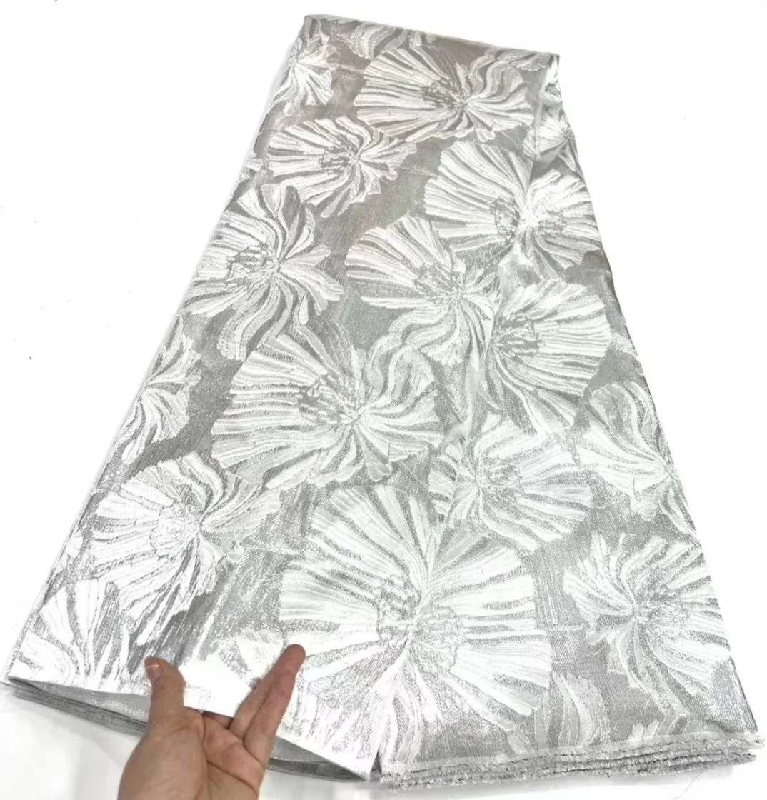 New Arrival Brocade Jacquard Lace Fabric African Lace Fabric Embroidery High Quality White Gold Line Material For Wedding Party
New Arrival Brocade Jacquard Lace Fabric African Lace Fabric Embroidery High Quality White Gold Line Material For Wedding Party