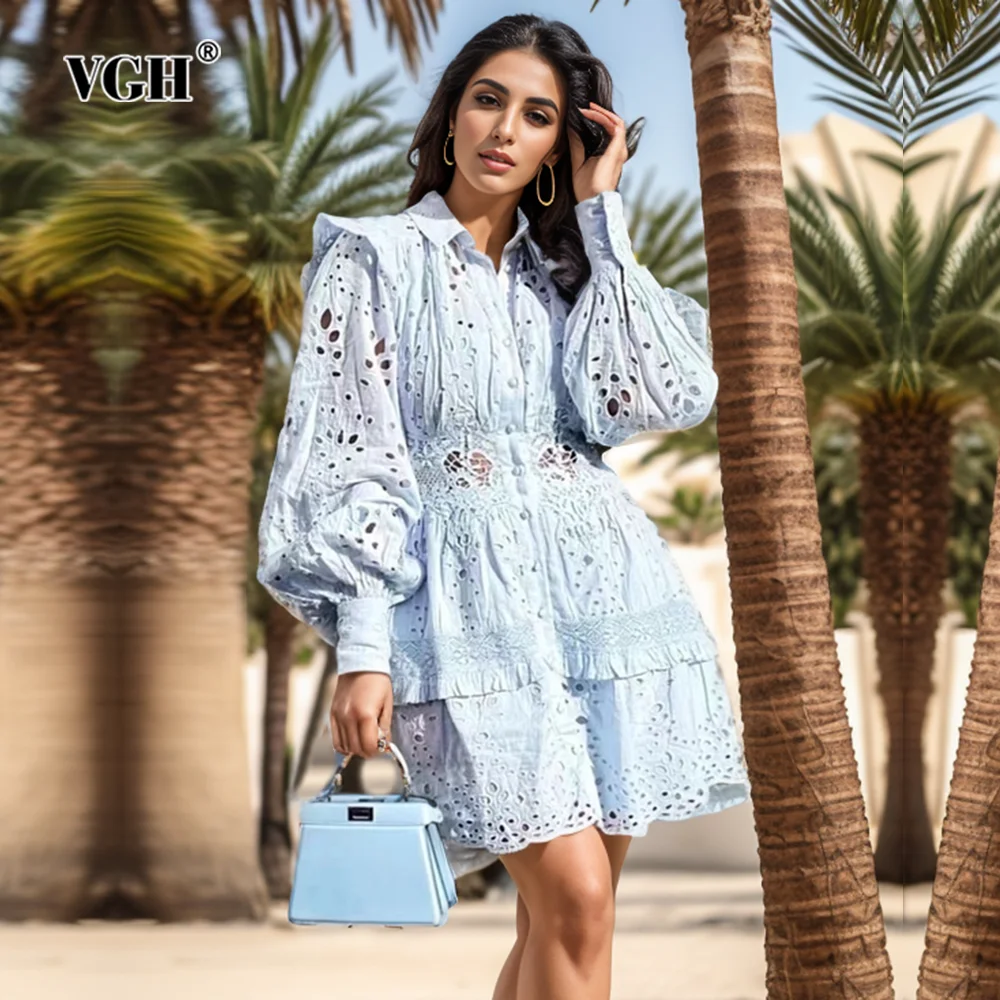 VGH Solid Hollow Out Embroidery Mini Dresses For Women Lapel Long Sleeve High Waist Spliced Button Minimalist Dress Female New
VGH Solid Hollow Out Embroidery Mini Dresses For Women Lapel Long Sleeve High Waist Spliced Button Minimalist Dress Female New