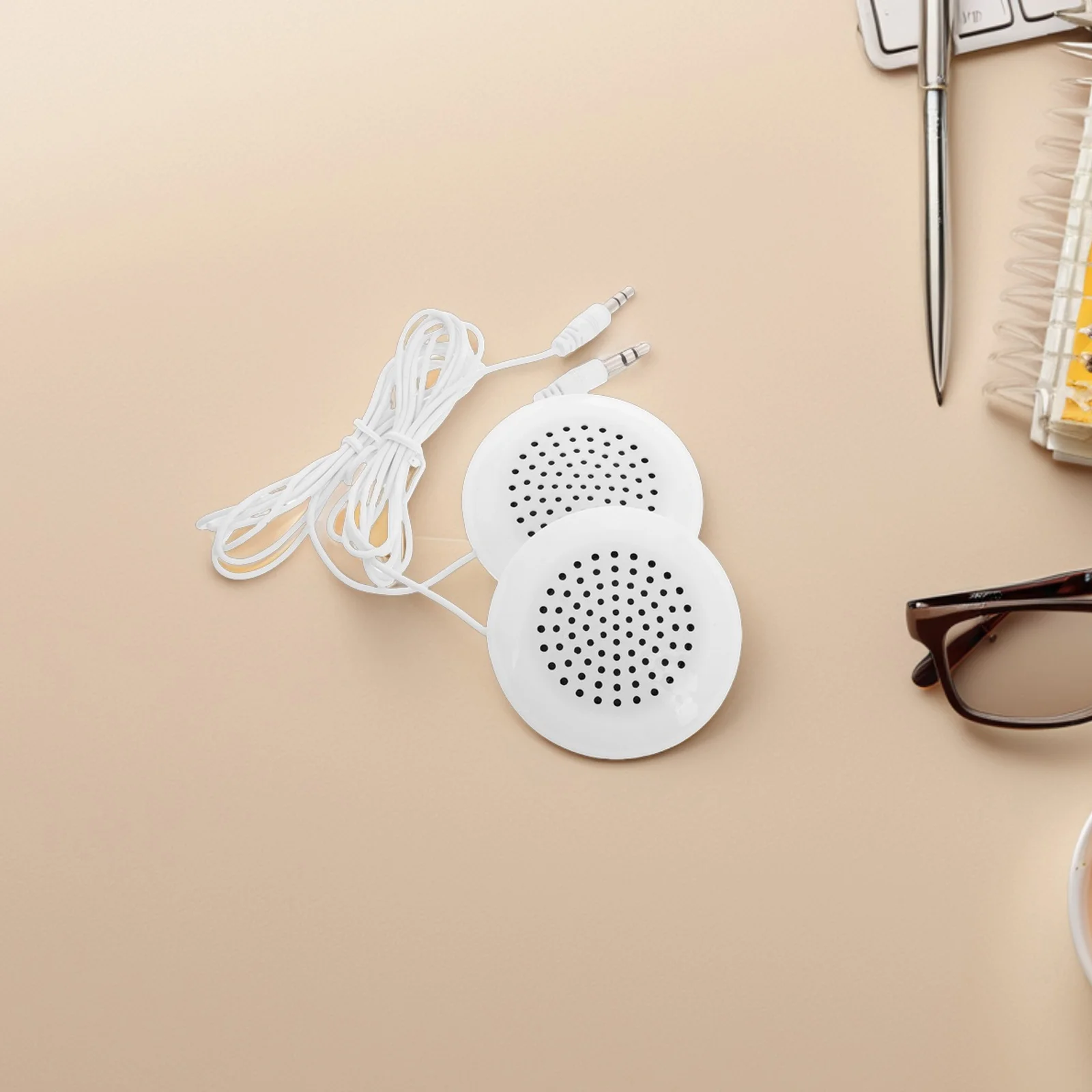 2 Pcs Mini Speakers Portable Pillow Sound for CD Tablet Computer White Dvd Stereo Soft Music Wired Small Plug External
2 Pcs Mini Speakers Portable Pillow Sound for CD Tablet Computer White Dvd Stereo Soft Music Wired Small Plug External